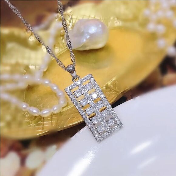 The Ravishing Rectangle pendant necklace in 925 silver and cubic zirconia - Picture 1 of 9